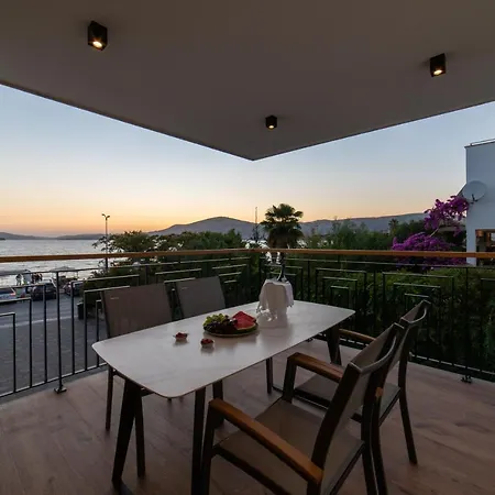 Apartamento Vagabundo Beachfront Apartment 1 - Luxury - Sea Views - Free Parking