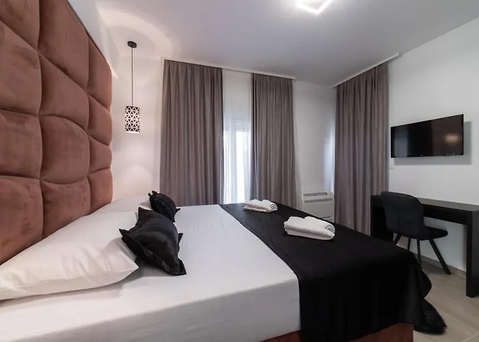 Vagabundo Beachfront Apartment 1 - Luxury - Sea Views - Free Parking Apartamento *