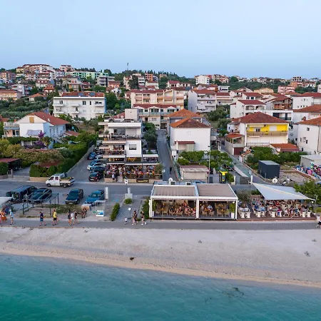 Vagabundo Beachfront Apartment 1 - Luxury - Sea Views - Free Parking * 特罗吉尔